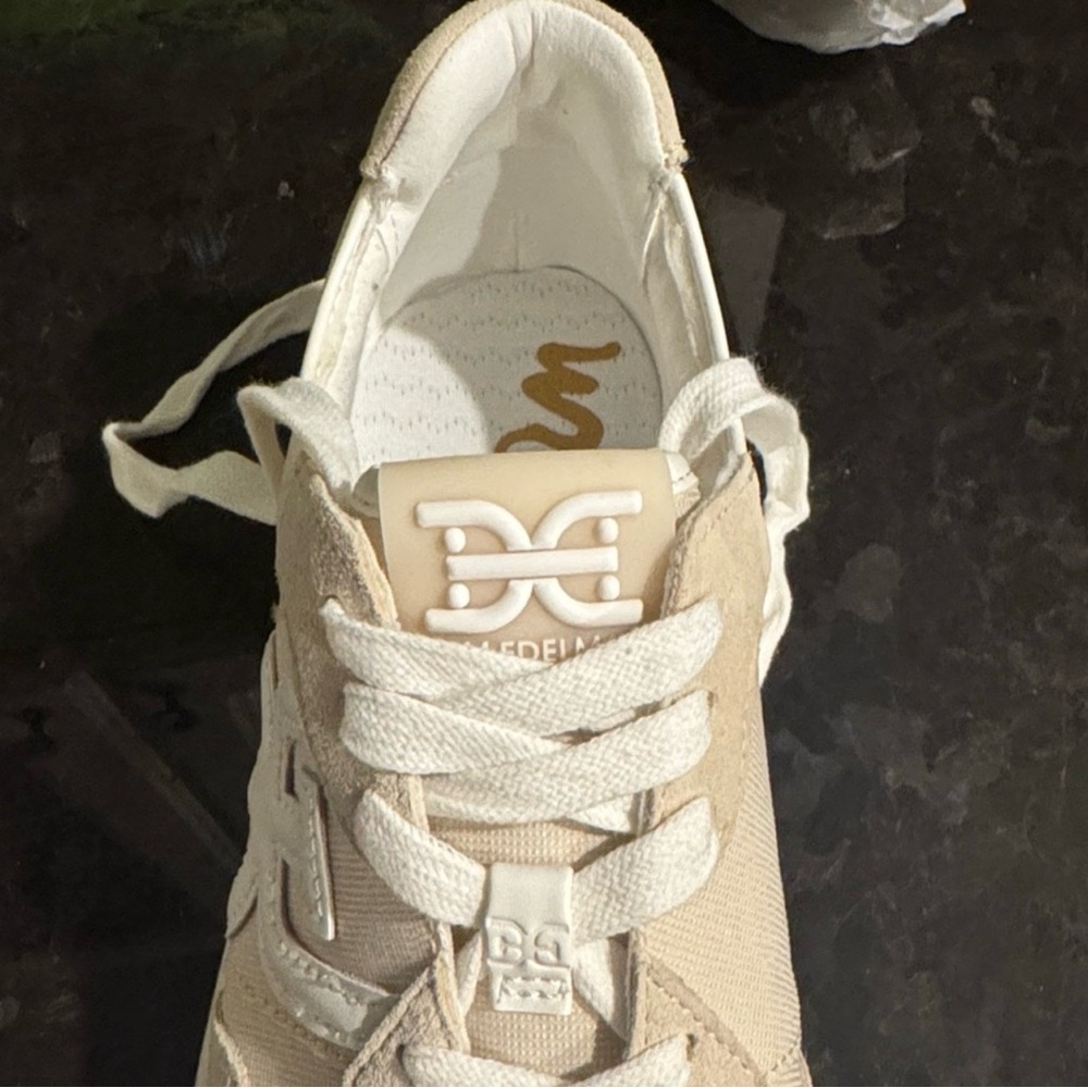 Sam Edelman Beige and White Logo Runner with Gum Sole - Picture 7 of 7